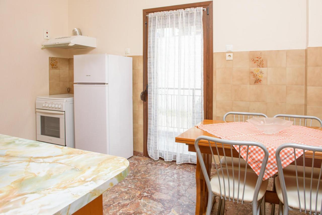 Dili Apartments Ierissos Dış mekan fotoğraf