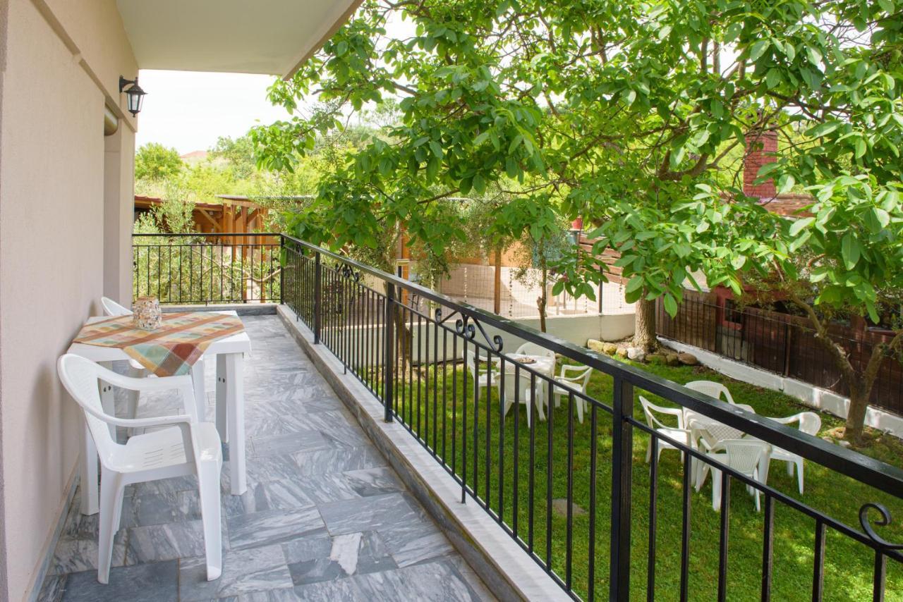 Dili Apartments Ierissos Dış mekan fotoğraf