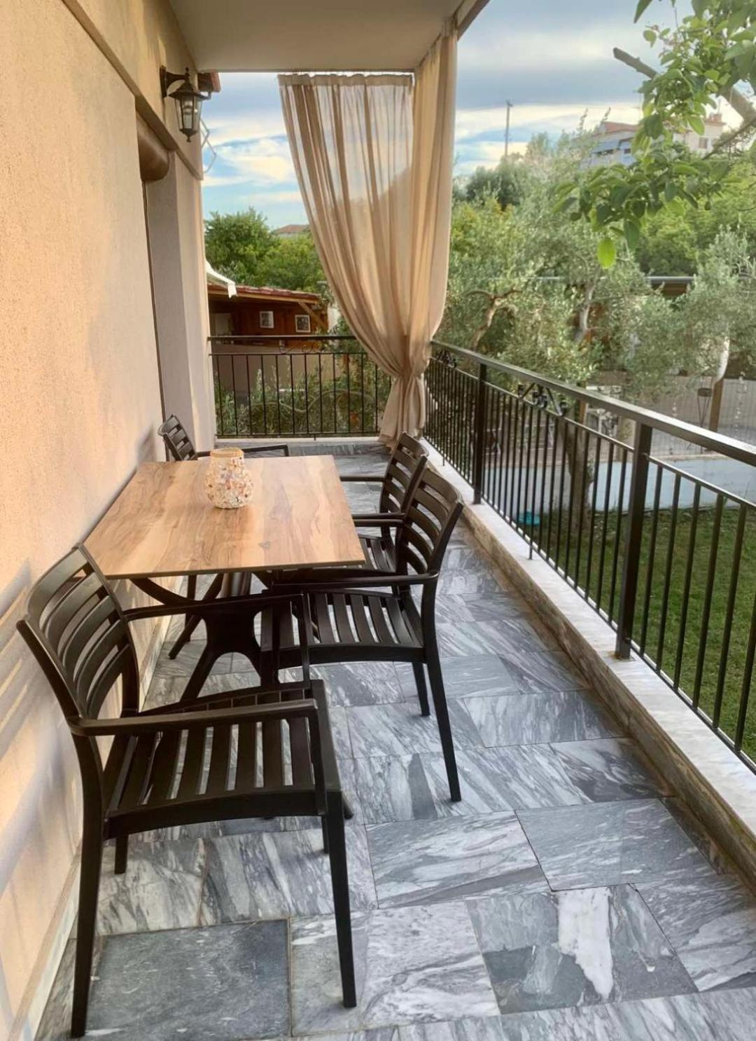 Dili Apartments Ierissos Dış mekan fotoğraf
